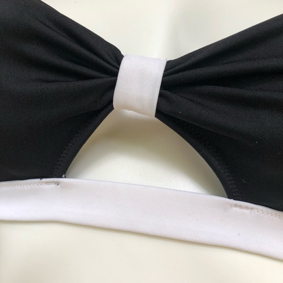 Victorias Secret Bandeau Black & White Bikini Top Sexy Cutout - Picture 4 of 9